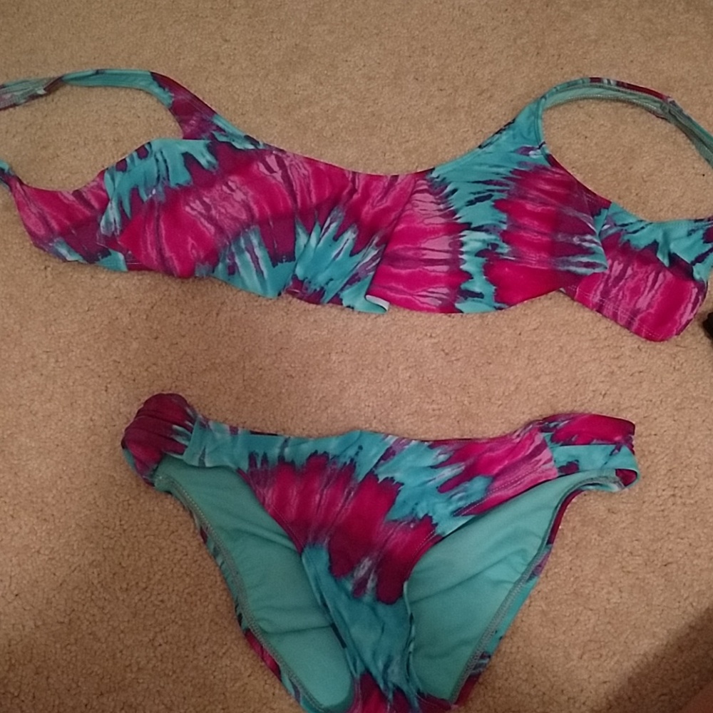 Super cool tie dye bikini!